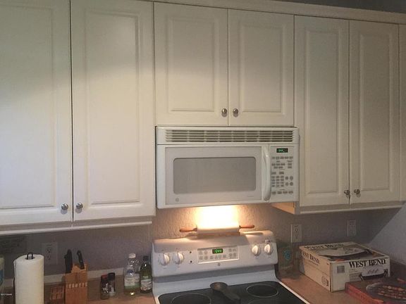 3rd image of 1640 Montgomery Ave