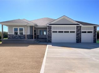 805 W Solomon Dr, Lone Jack, MO 64086