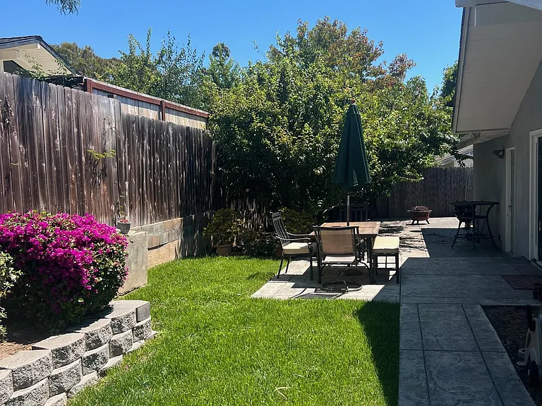 2122 Cliff Dr — Photo 22