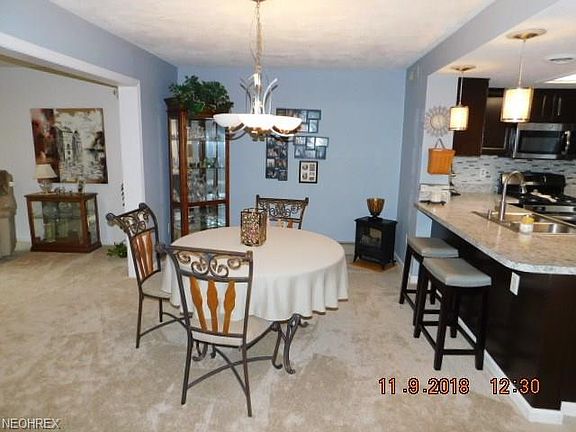 5th image of 556 Meredith Ln