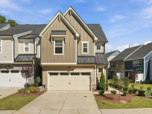 8516 Thurford Dr, Cary, NC 27519