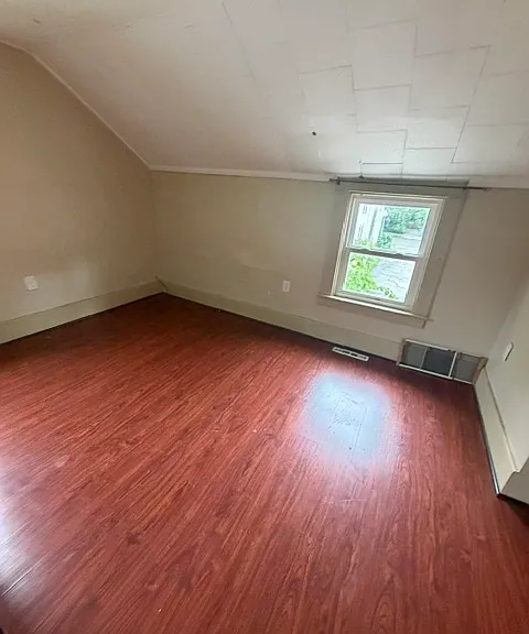 191 Vandervoort St #1/2 — Photo 7