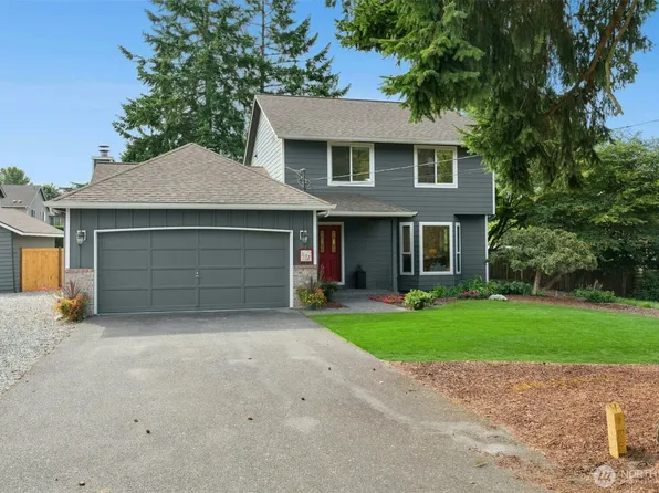 1132 Crawford Rd, Lynnwood, WA 98036