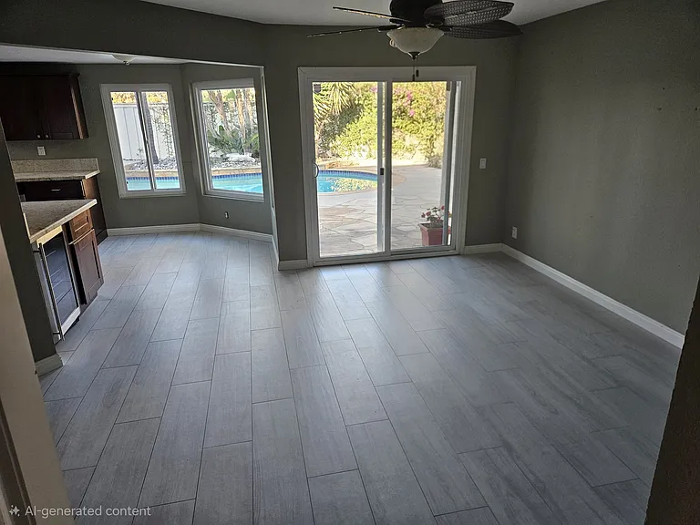 12108 Creekside Ct — Photo 4