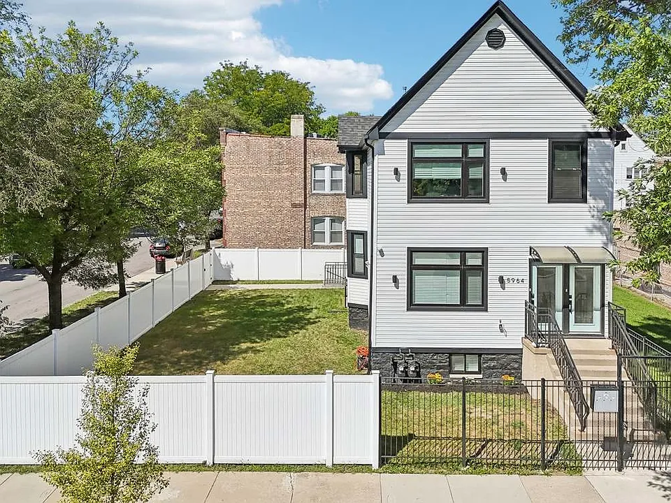 5964 W Iowa St #2