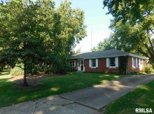 1929 Parkview Dr, Springfield, IL 62704