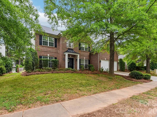 10149 Barrands Ln, Charlotte, NC 28278