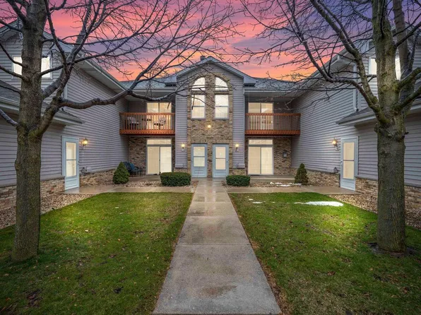 6220 South Creekside DRIVE #5, Cudahy, WI 53110