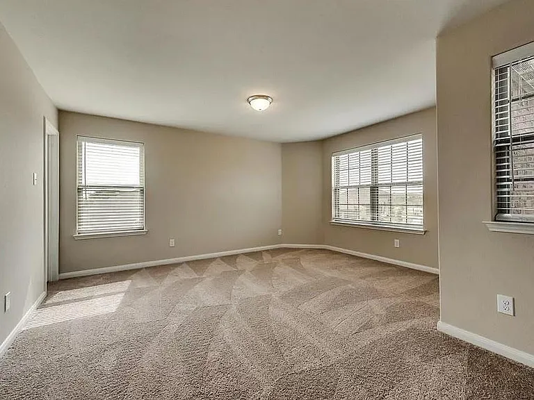 5308 Songbird Trl — Photo 21