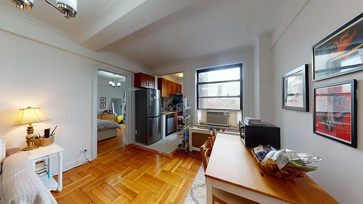 Rented by Bond New York | media 23