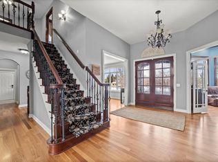 139 Legend COURT, Wales, WI 53183