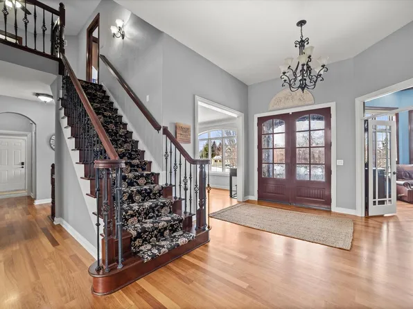 139 Legend COURT, Wales, WI 53183