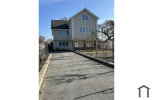 54 Pleasant St Photo 1