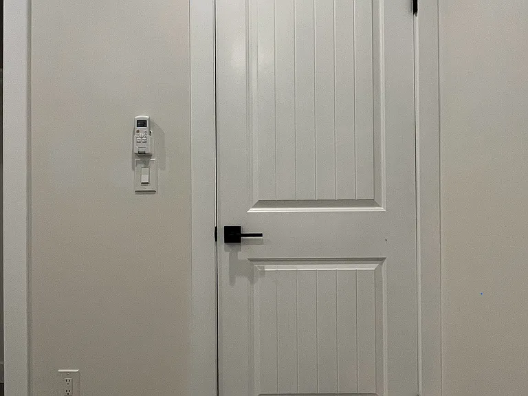 1627 W Madison Ave — Photo 15