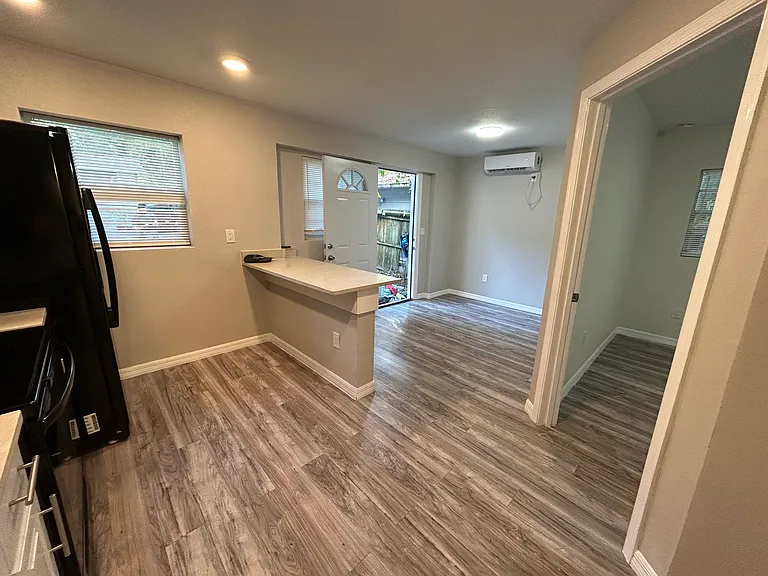 8004 N Alaska St #1 — Photo 3