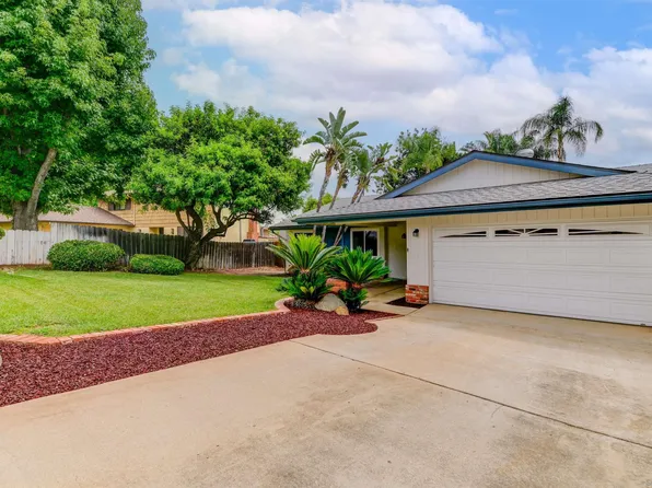 8207 Limon Ln, El Cajon, CA 92021