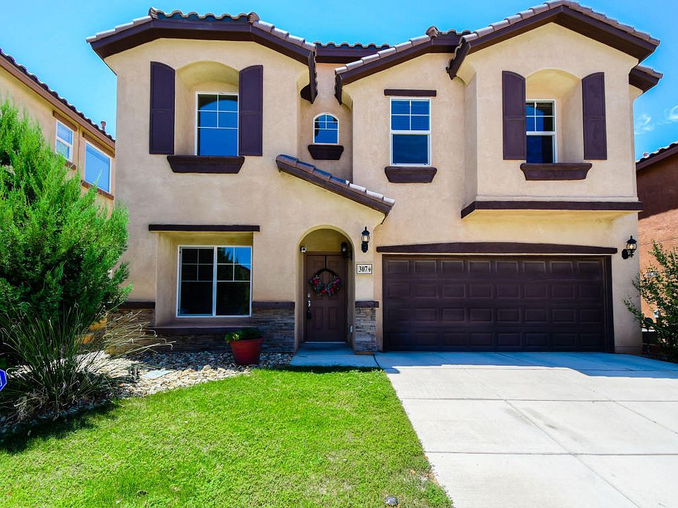 1st image of 307 Tierra Rosa Pl NE