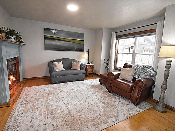 4th image of 1812 S Mulberry Ave Unit H