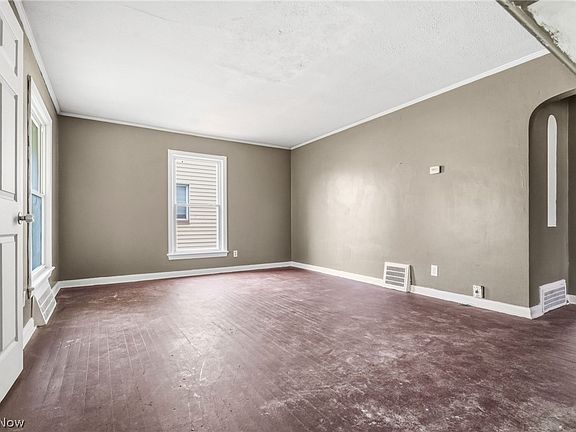 5th image of 16117 Talford Ave