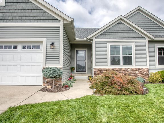 2nd image of 3595 Clarey Dr SW