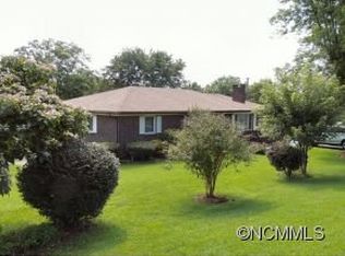 710 Orrs Camp Rd, Hendersonville, NC 28792