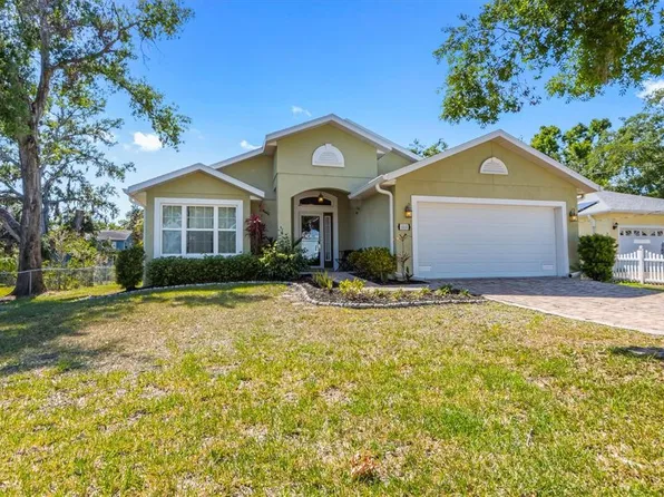 1010 Tropical Dr, Bradenton, FL 34208