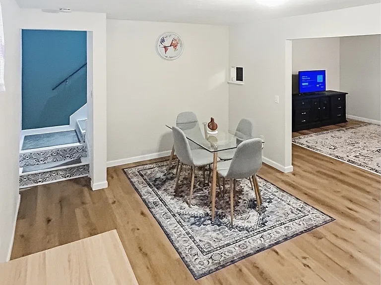 2405 W Elizabeth St — Photo 23