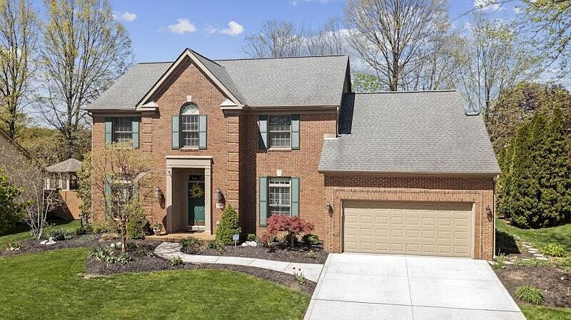 1st image of 394 Ashford Dr
