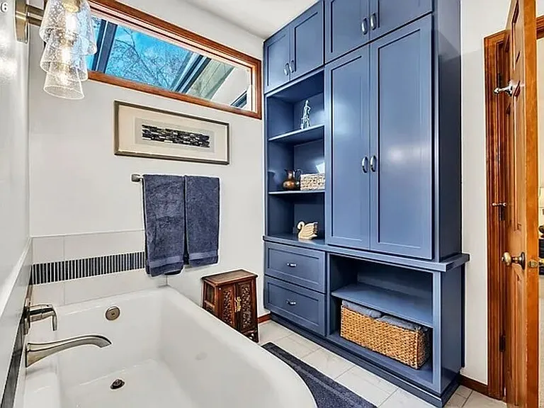 574 Wimbledon Ct — Photo 36
