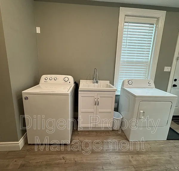 203 Rubidge St #201 — Photo 13