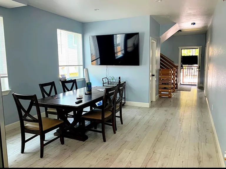 435 S 7th St #8 — Photo 10