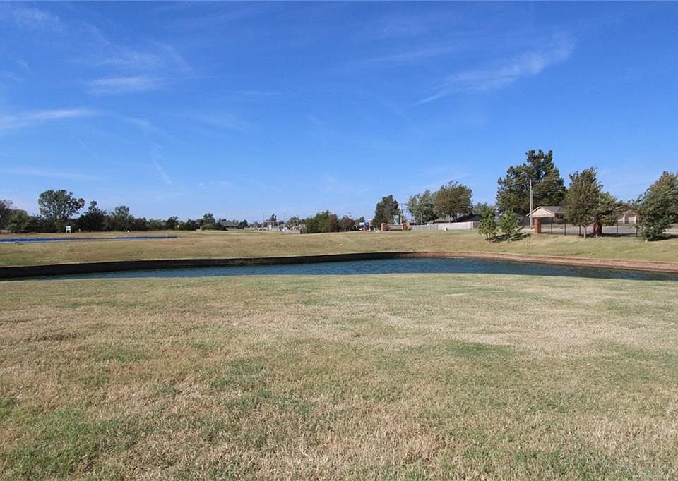 2nd image of 1308 Katelyn Ct