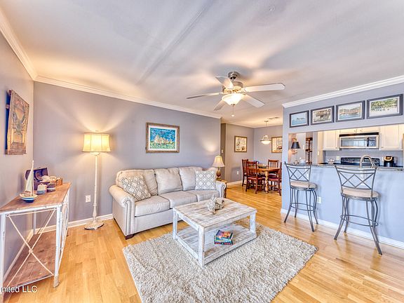 3rd image of 2421 Beach View Dr #F14