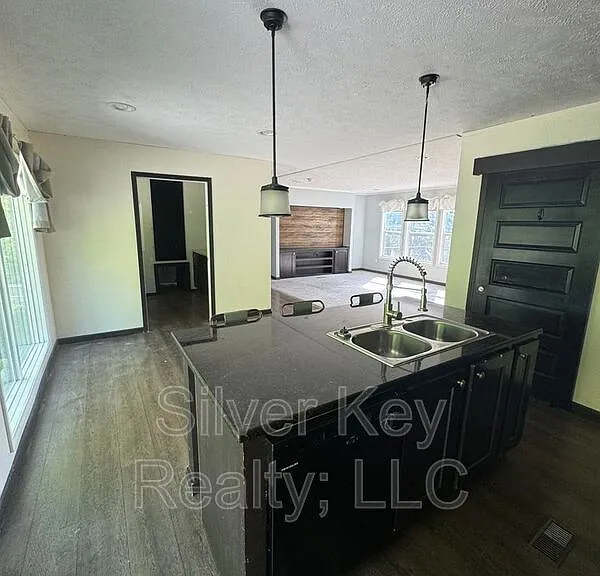 758 County Road 319 — Photo 11