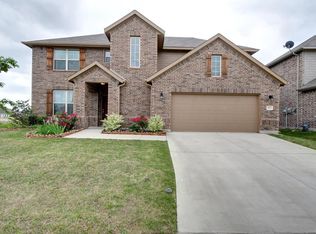 965 Crest Breeze Dr, Haslet, TX 76052