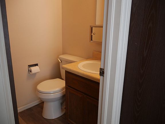 5th image of 2524 Garden Way