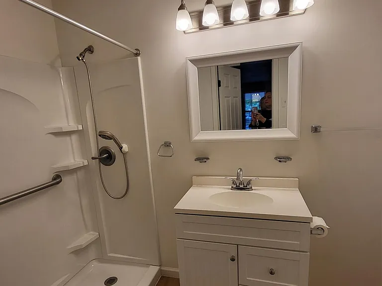 Colony Park Apartments — Photo 17