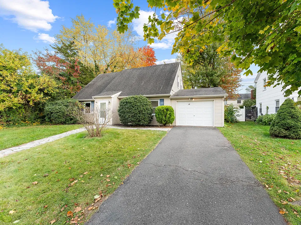 36 Messenger Ln