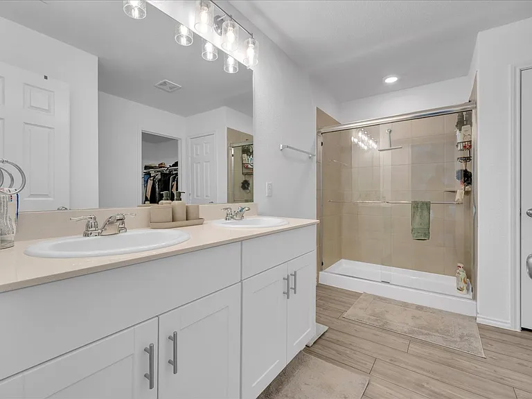 14152 Calderwood St — Photo 24
