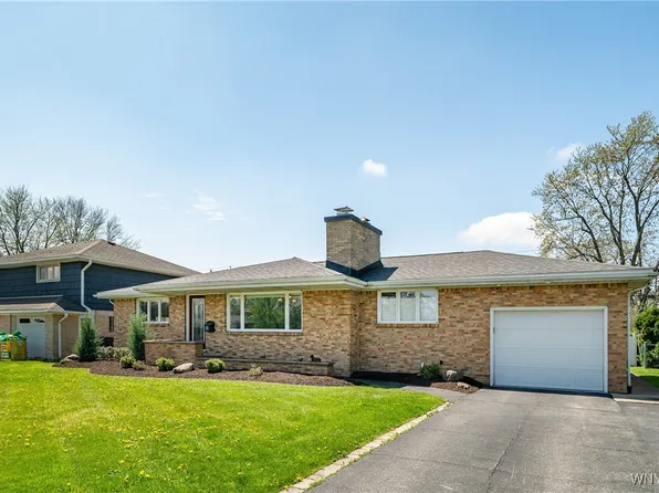 222 Fairways Blvd, Buffalo, NY 14221