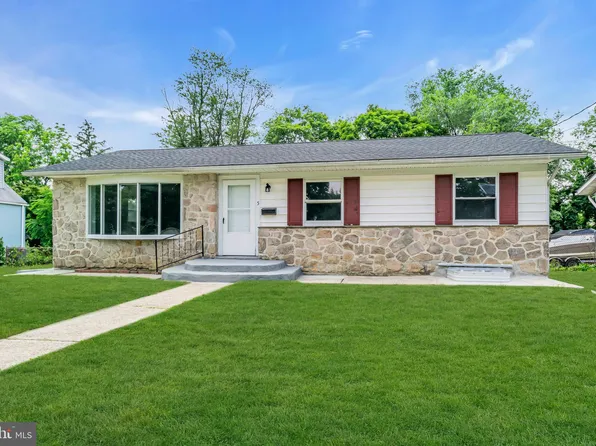 5 Virginia Ave, Palmyra, NJ 08065