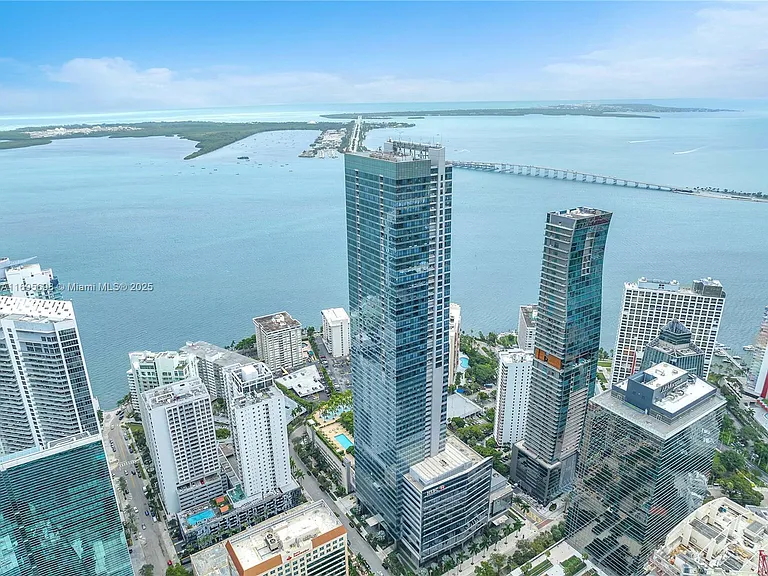 1435 Brickell Ave #3012 — Photo 42