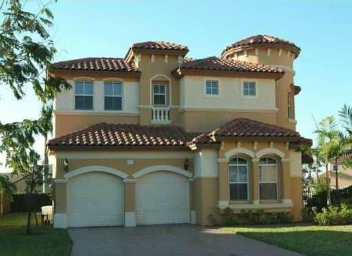 THIS HOME IS BEAUTIFUL!!! 