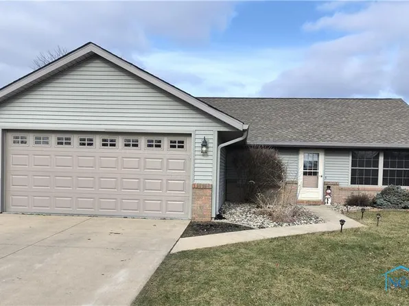 1625 Colonial Ln, Bryan, OH 43506