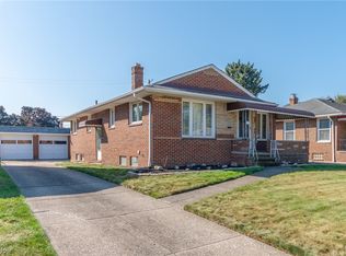 14225 Arlis Ave, Cleveland, OH 44111