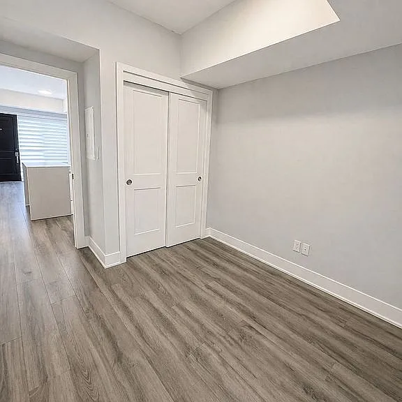 6065 McLeod Rd #110 — Photo 10