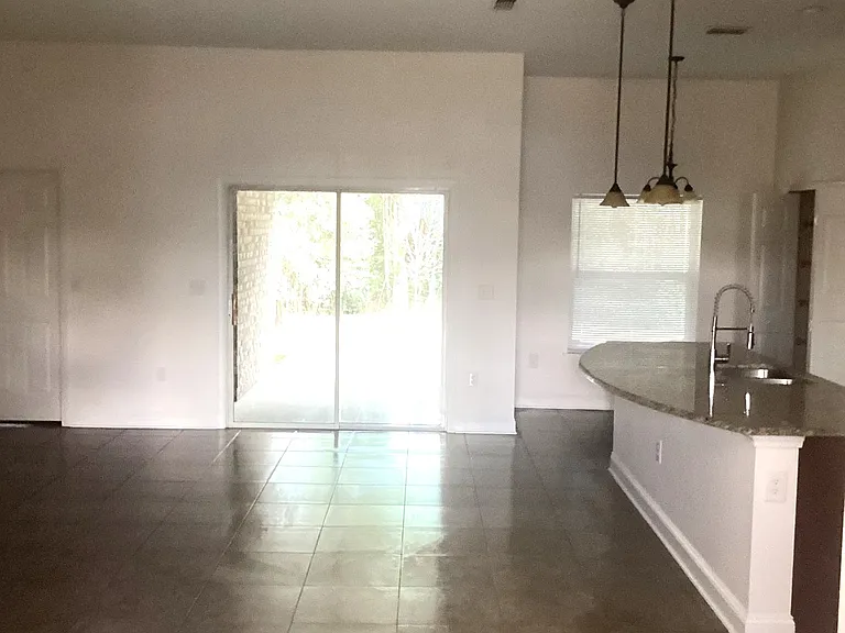 10991 Lothmore Rd — Photo 4