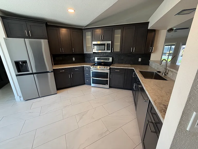 4931 E Hobart St — Photo 10