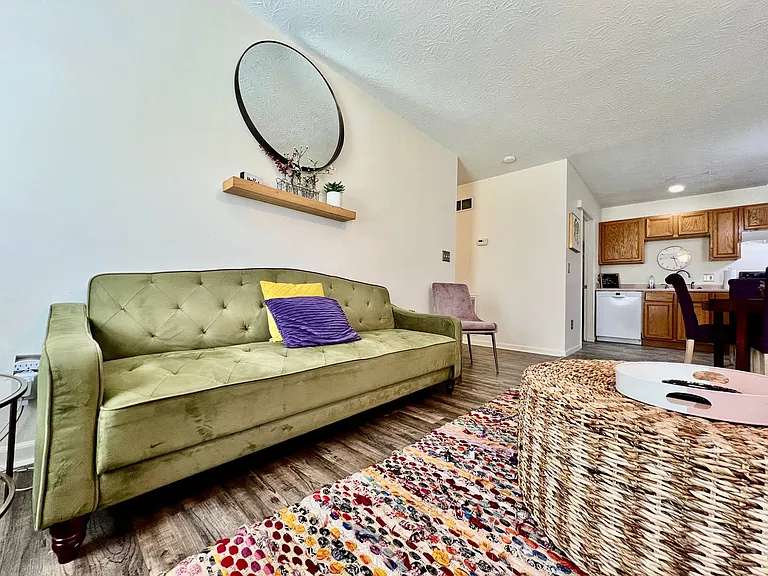 242 Overbrook Dr — Photo 12