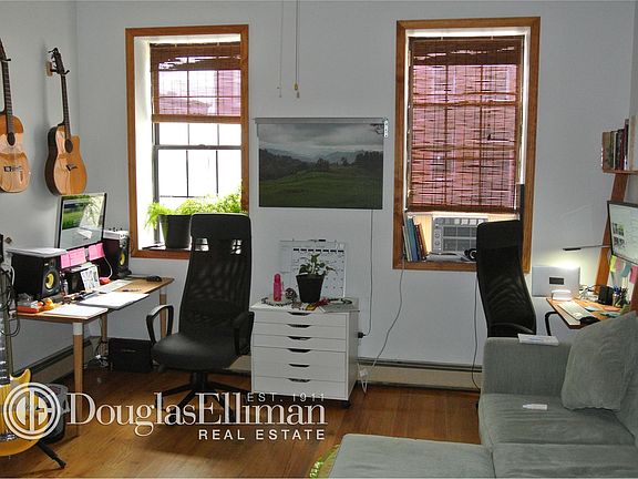 2nd image of 349 Union St #2NDFLOOR